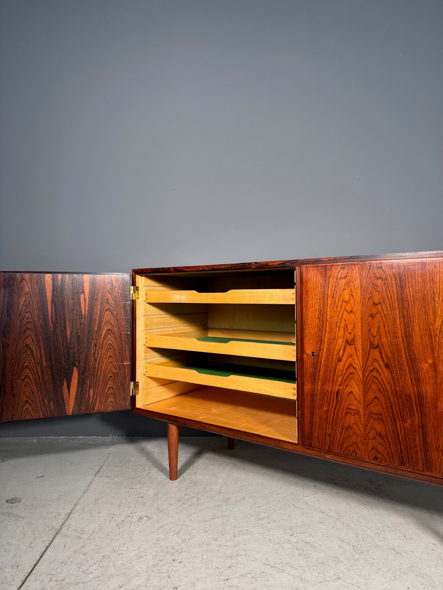 Sideboard in palissandro di Poul Hundevad