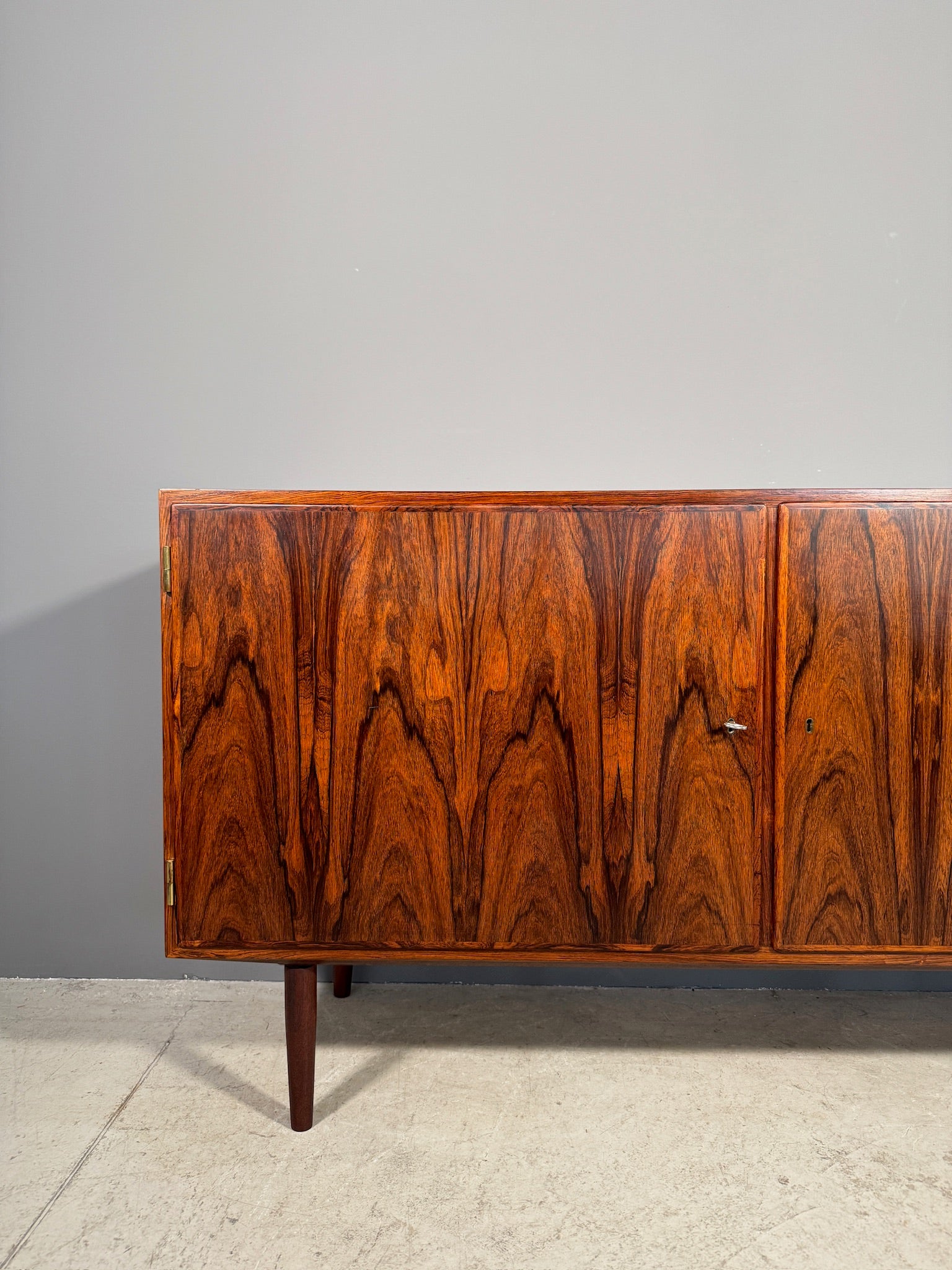 Sideboard in palissandro di Poul Hundevad
