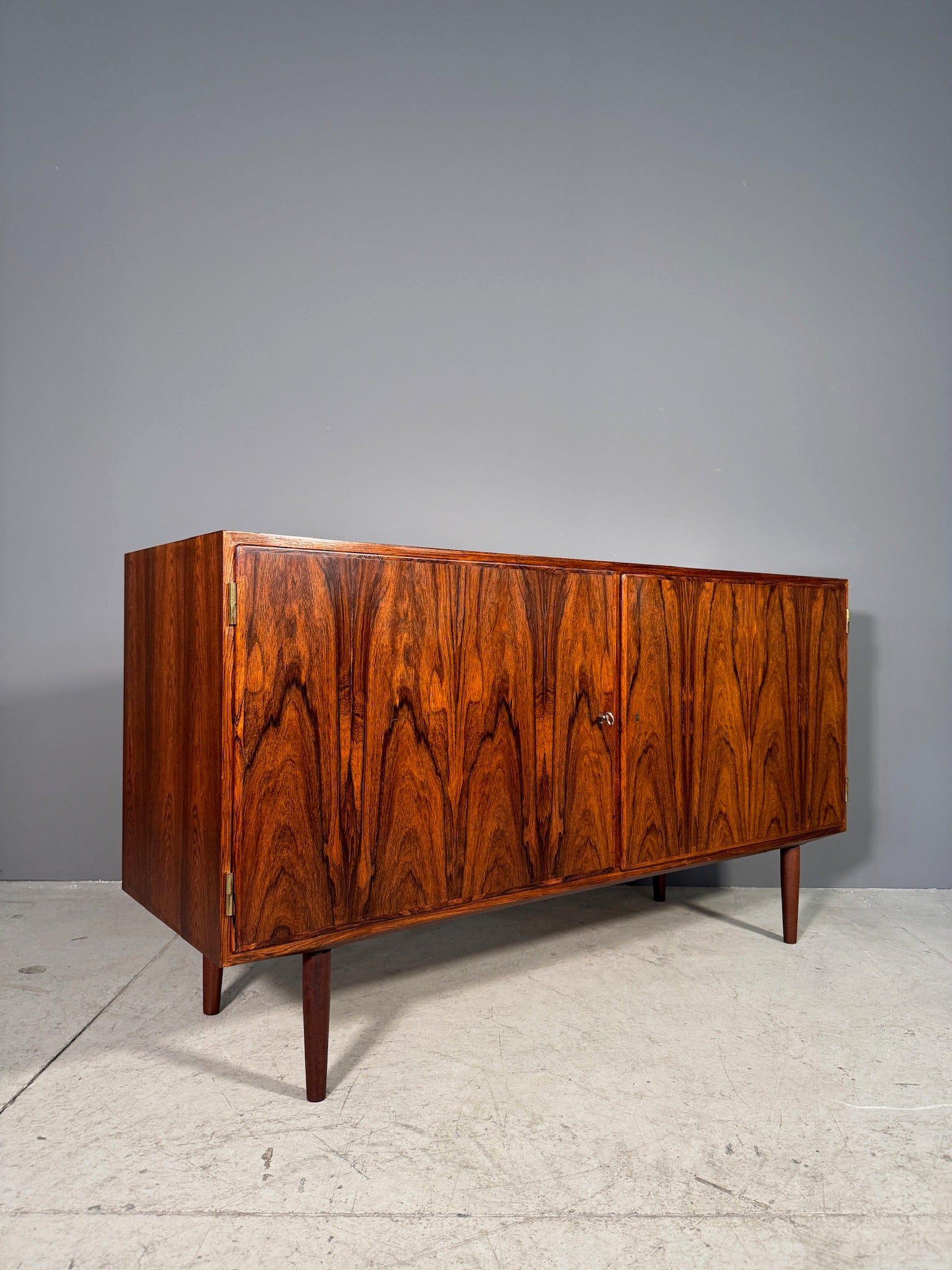 Sideboard in palissandro di Poul Hundevad
