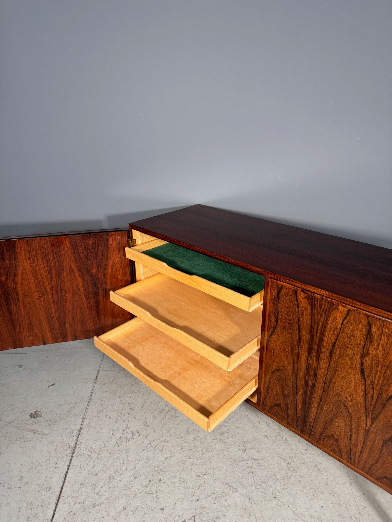 Sideboard in palissandro di Poul Hundevad