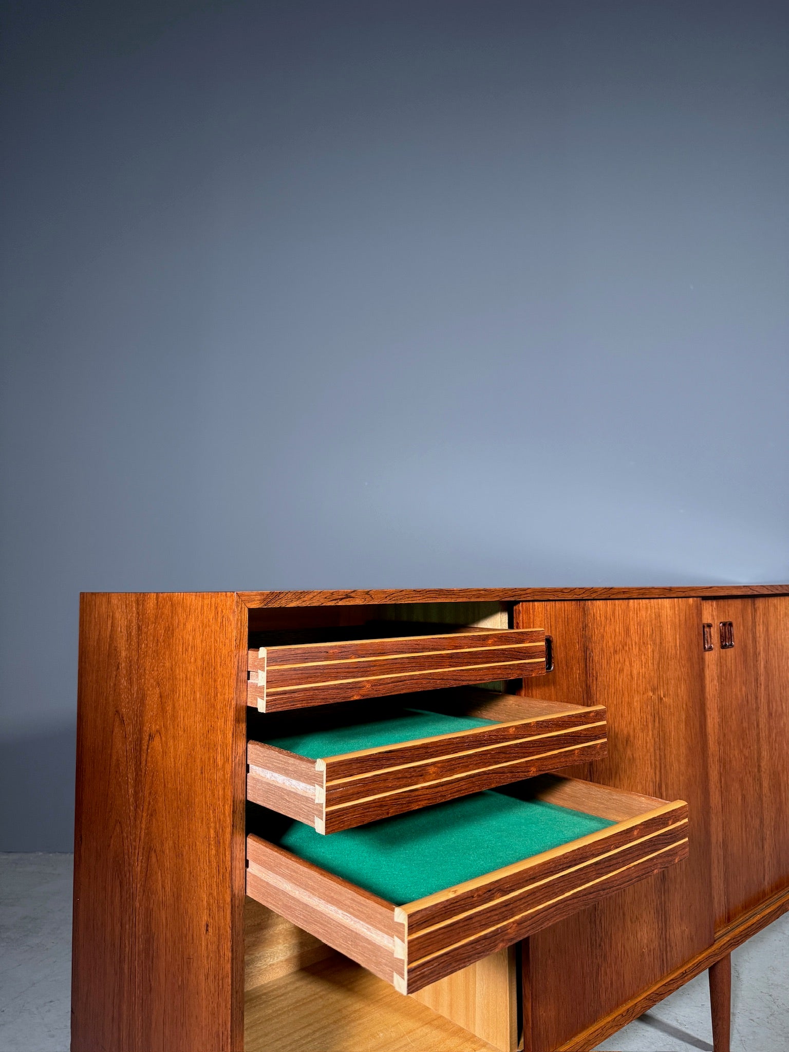 Sideboard danese in palissandro