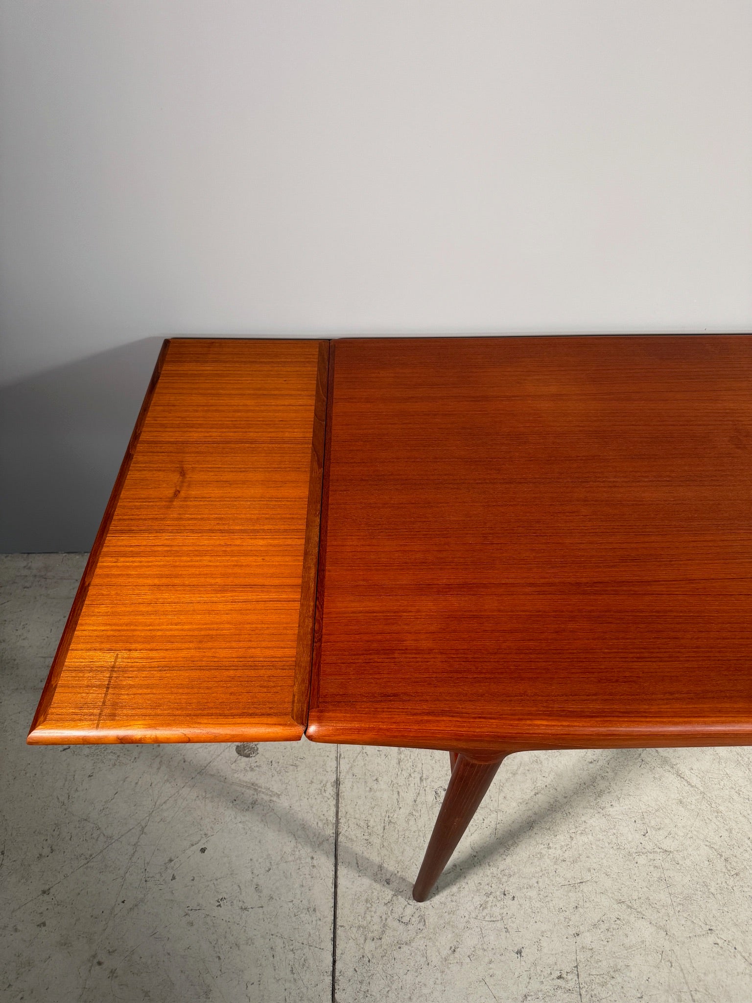 Tavolo in teak di Niels Otto Moller