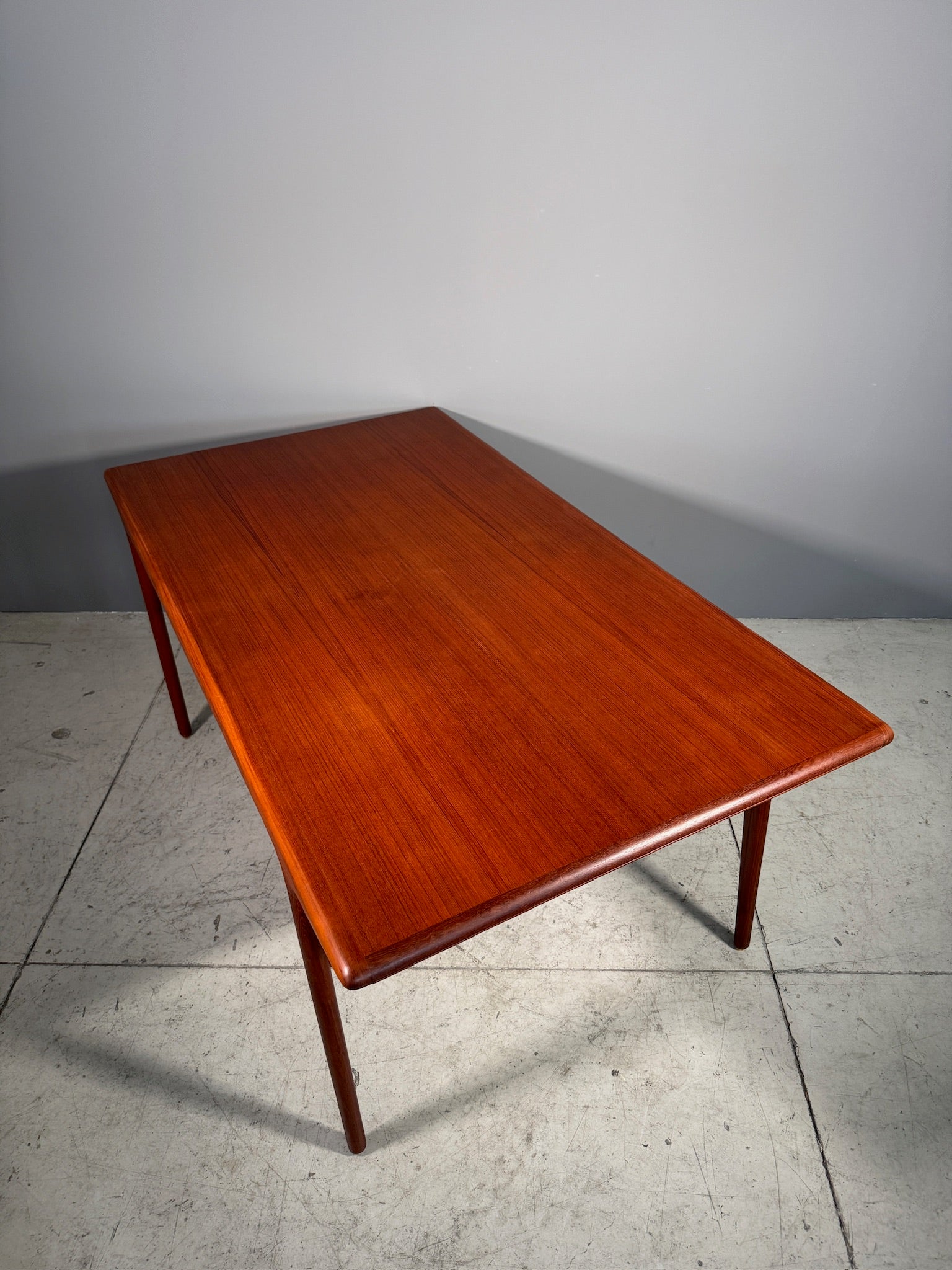 Tavolo in teak di Niels Otto Moller