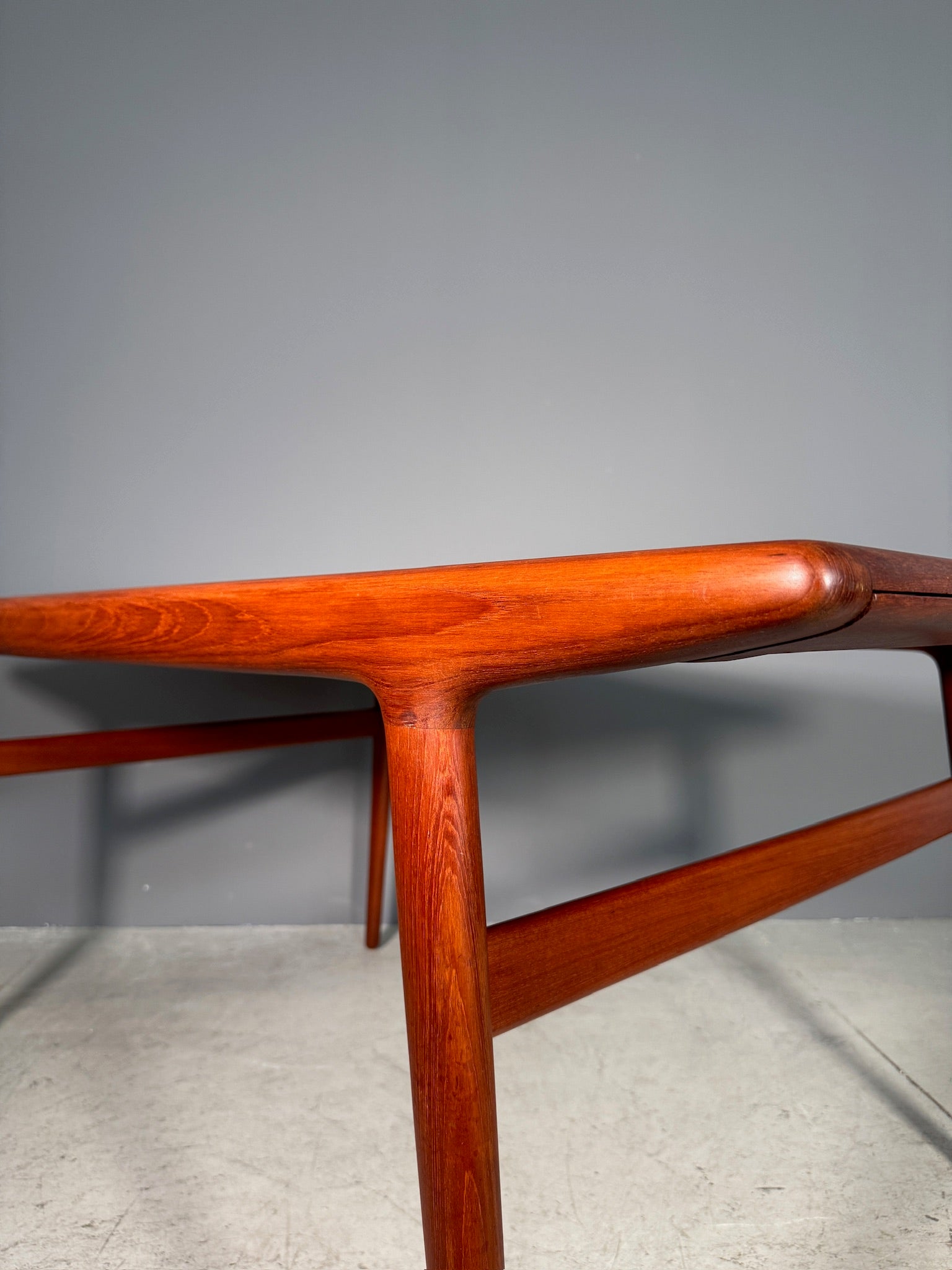 Tavolo in teak di Niels Otto Moller