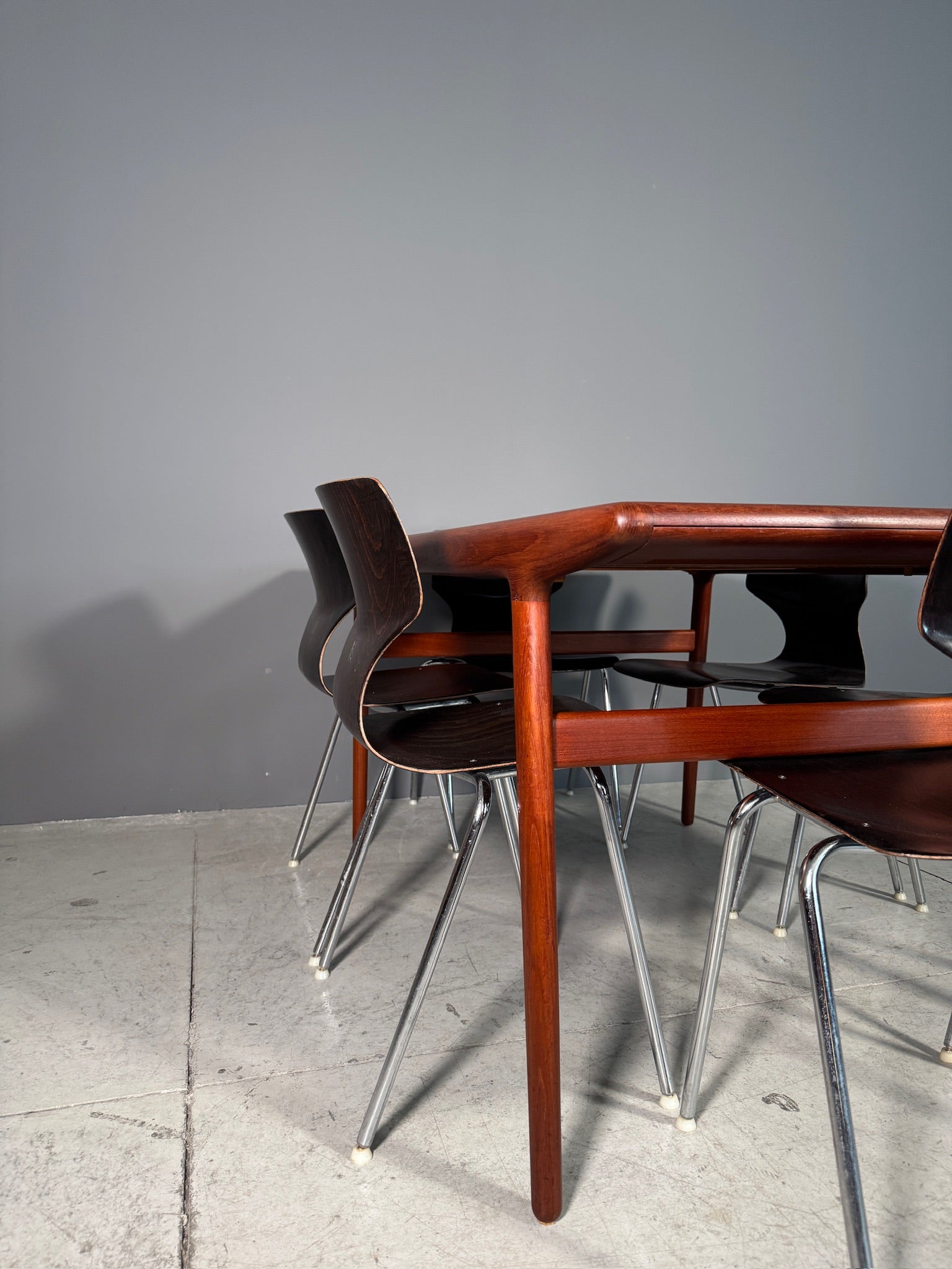 Tavolo in teak di Niels Otto Moller