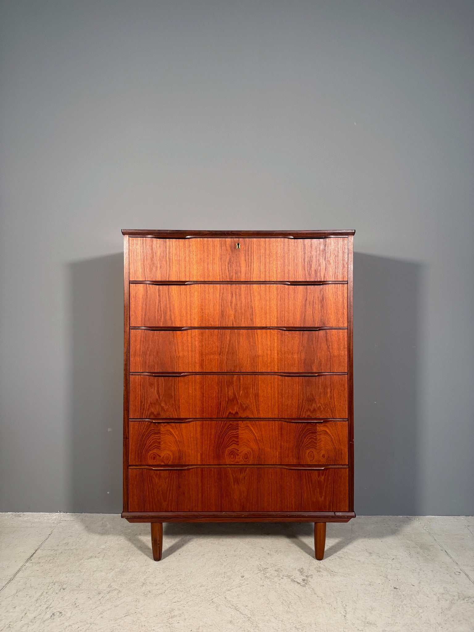 Cassettiera danese in teak