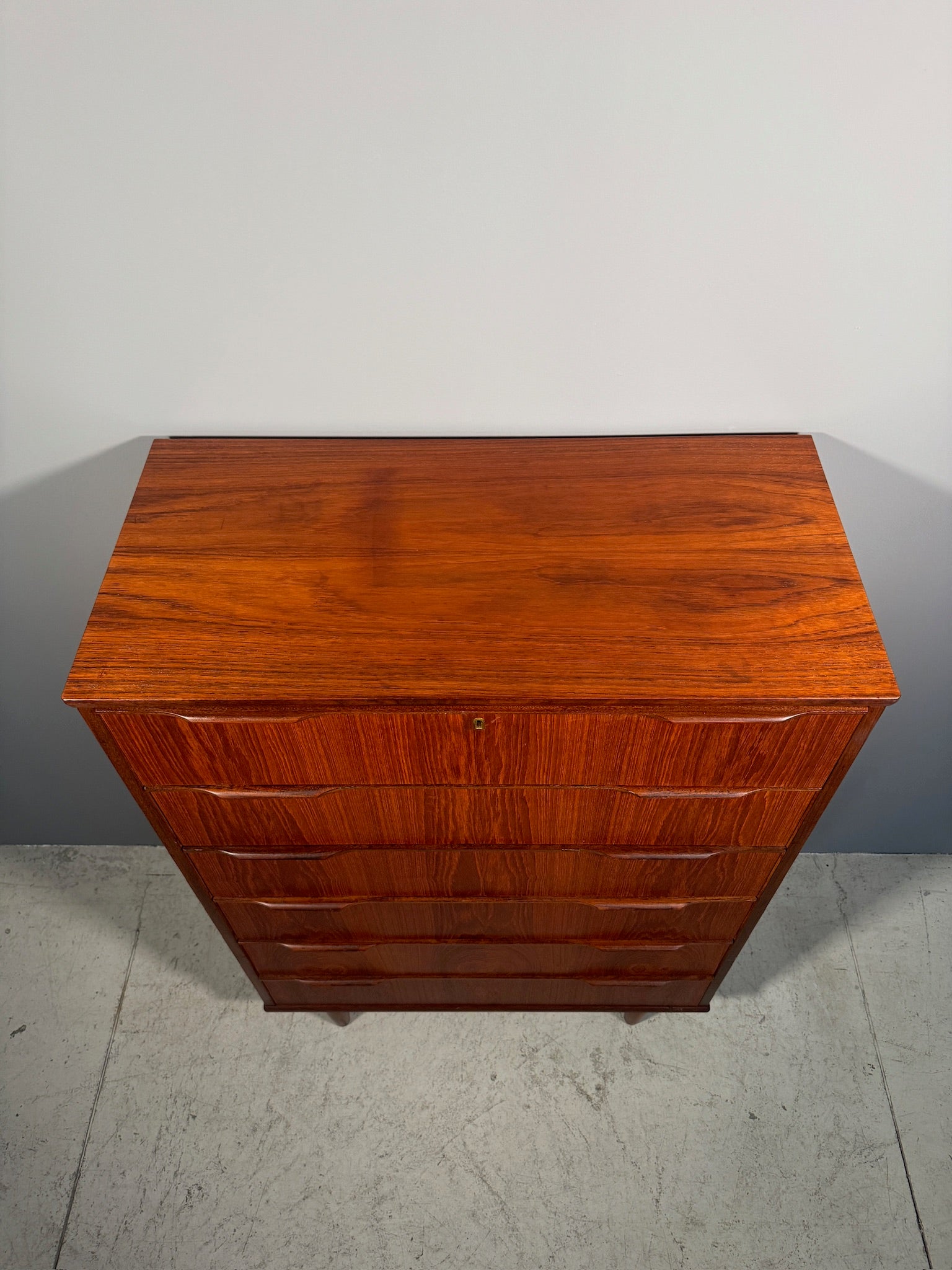Cassettiera danese in teak