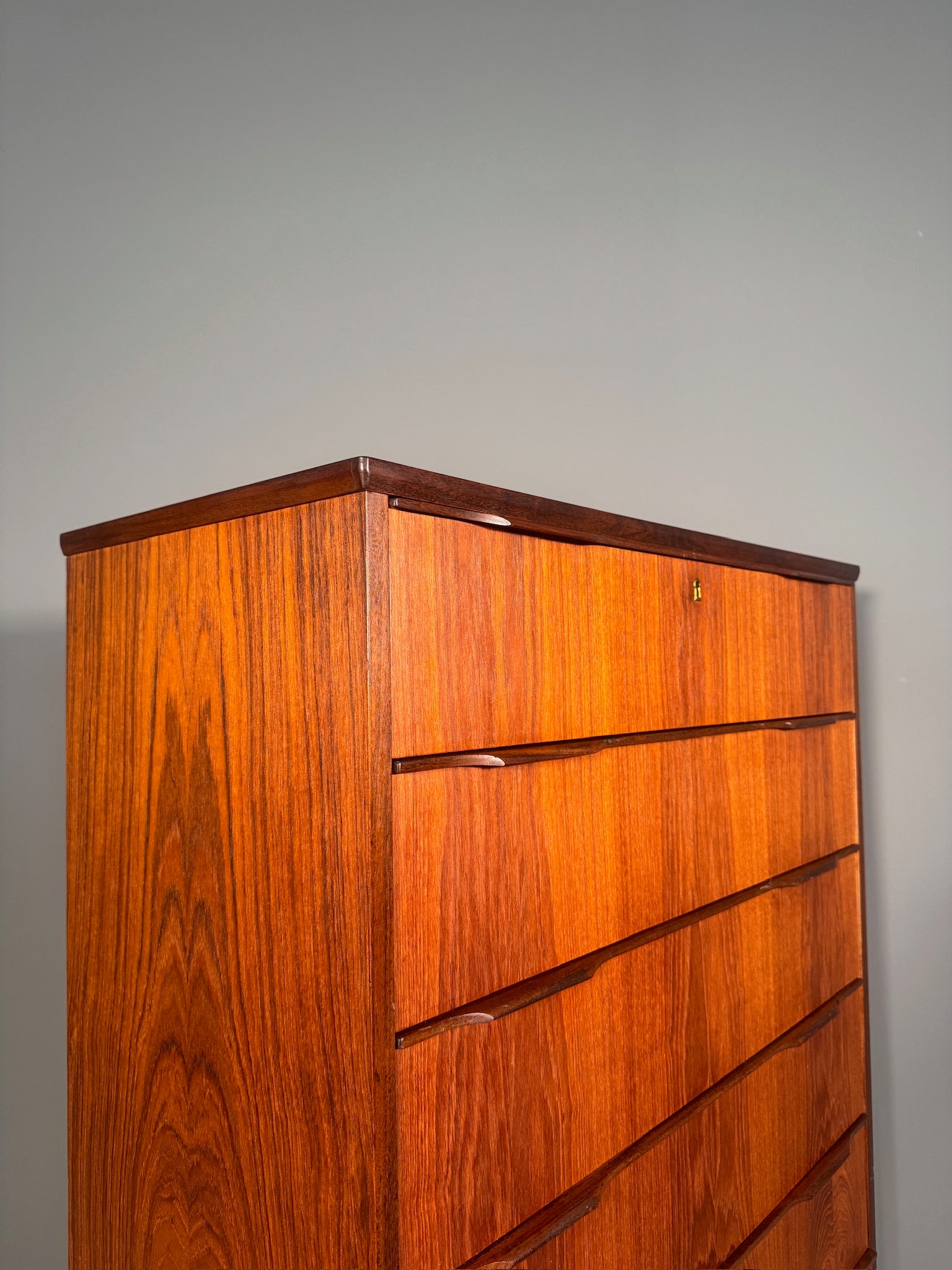 Cassettiera danese in teak