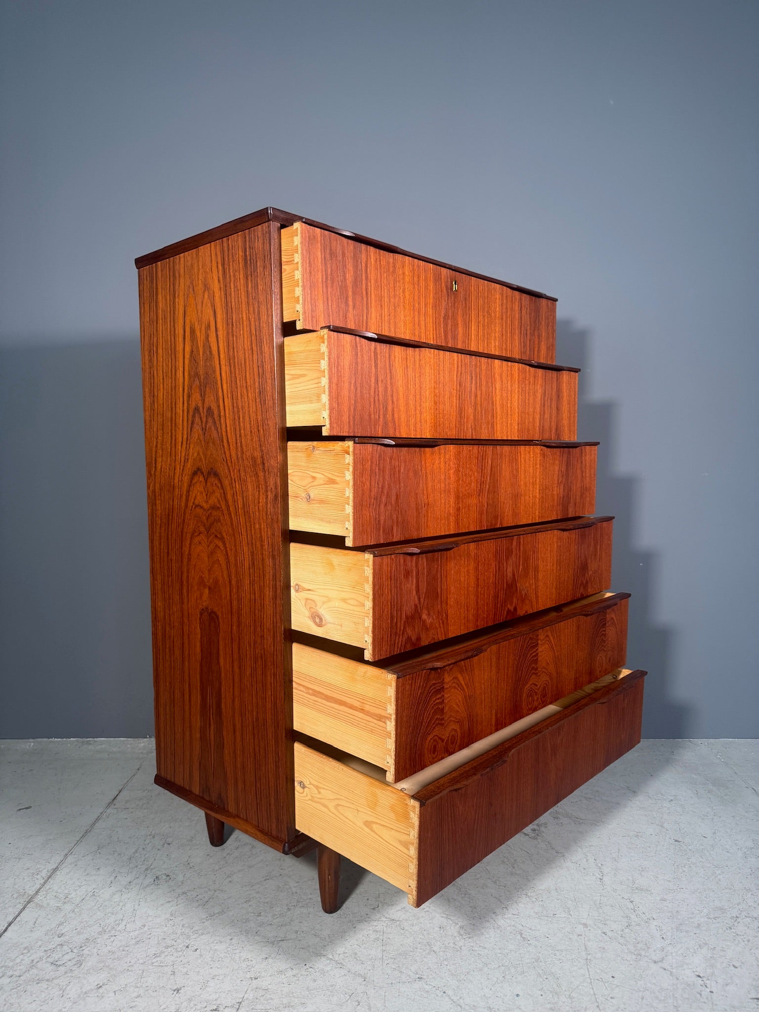 Cassettiera danese in teak