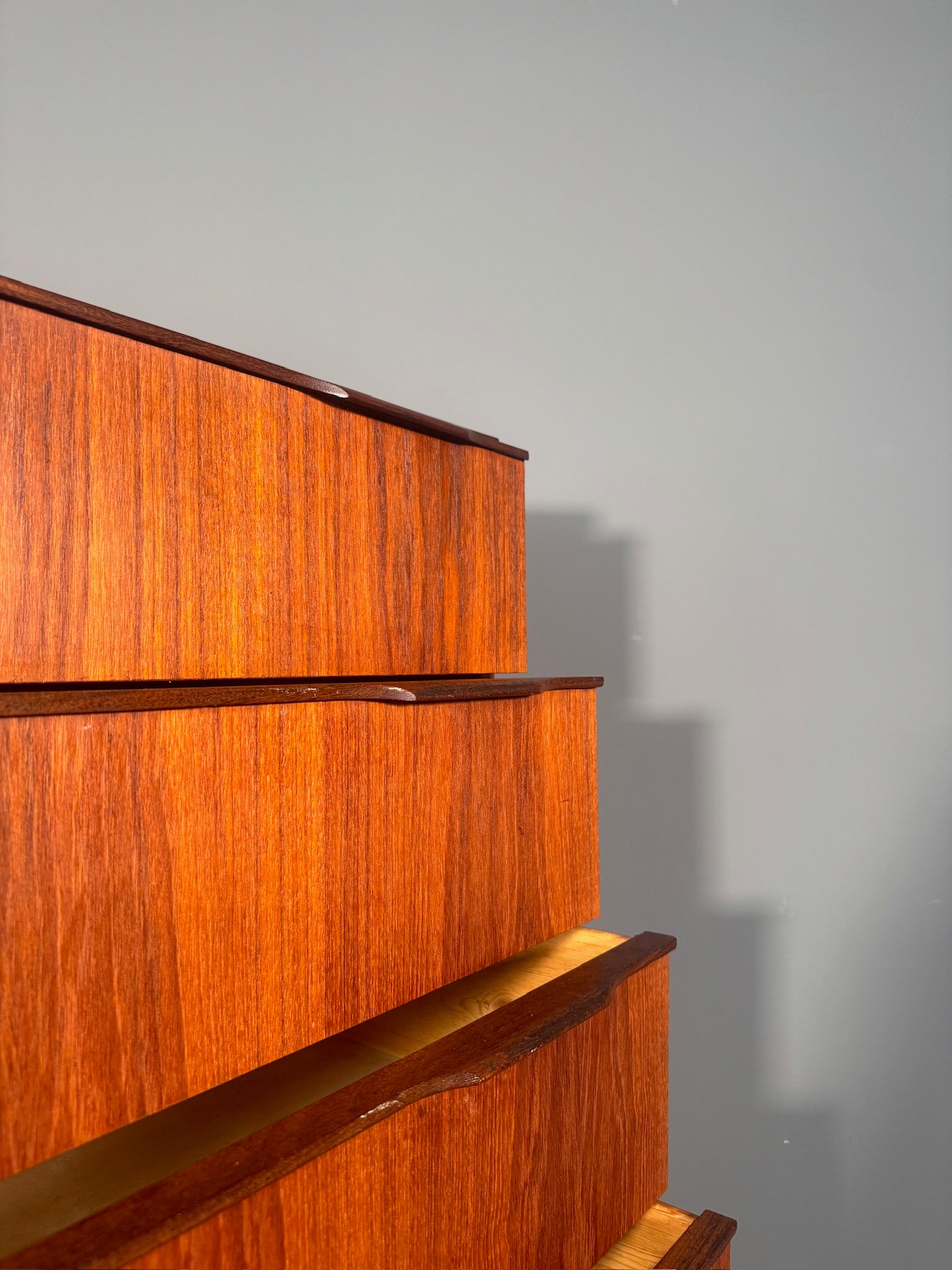 Cassettiera danese in teak