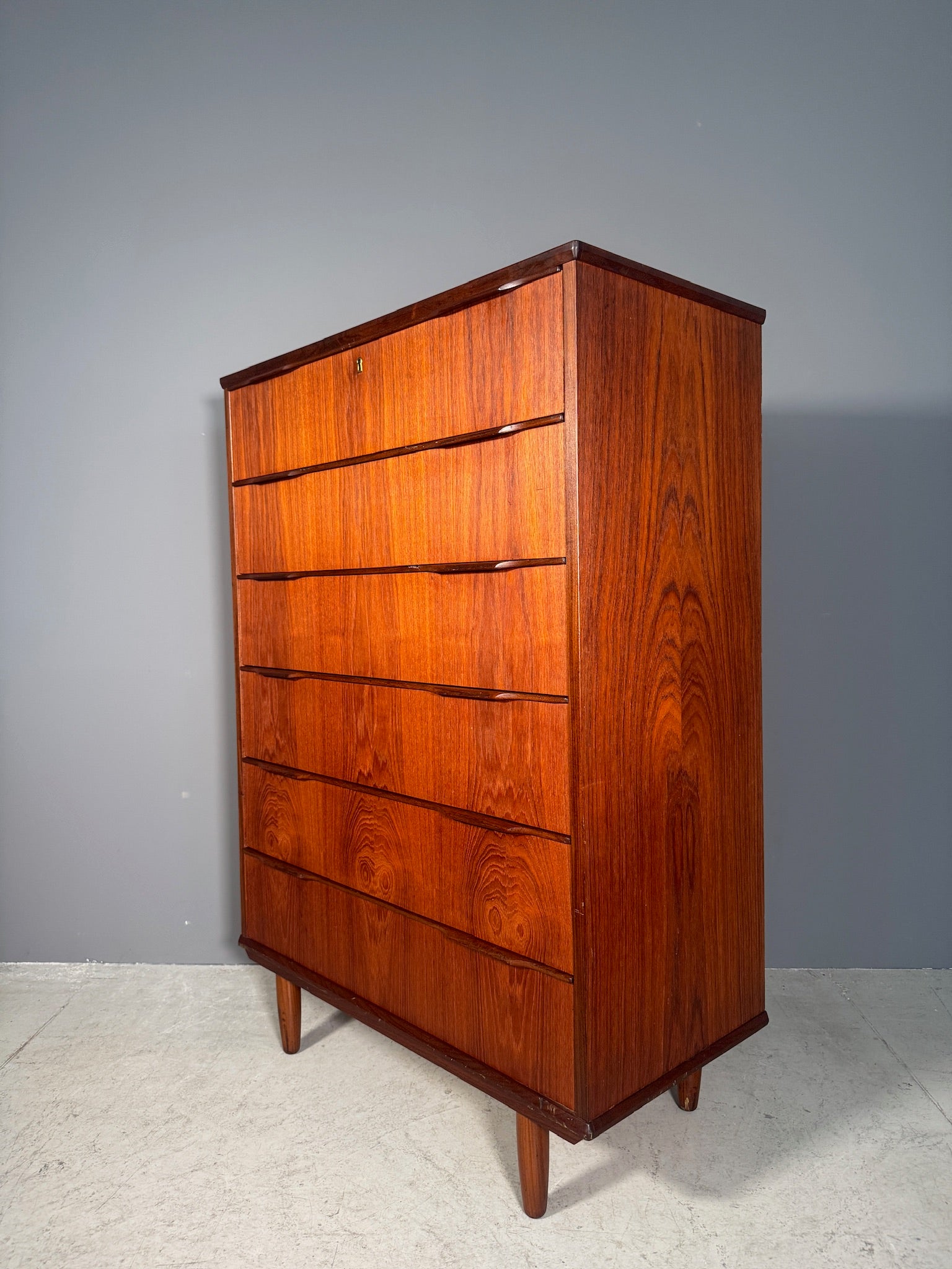 Cassettiera danese in teak
