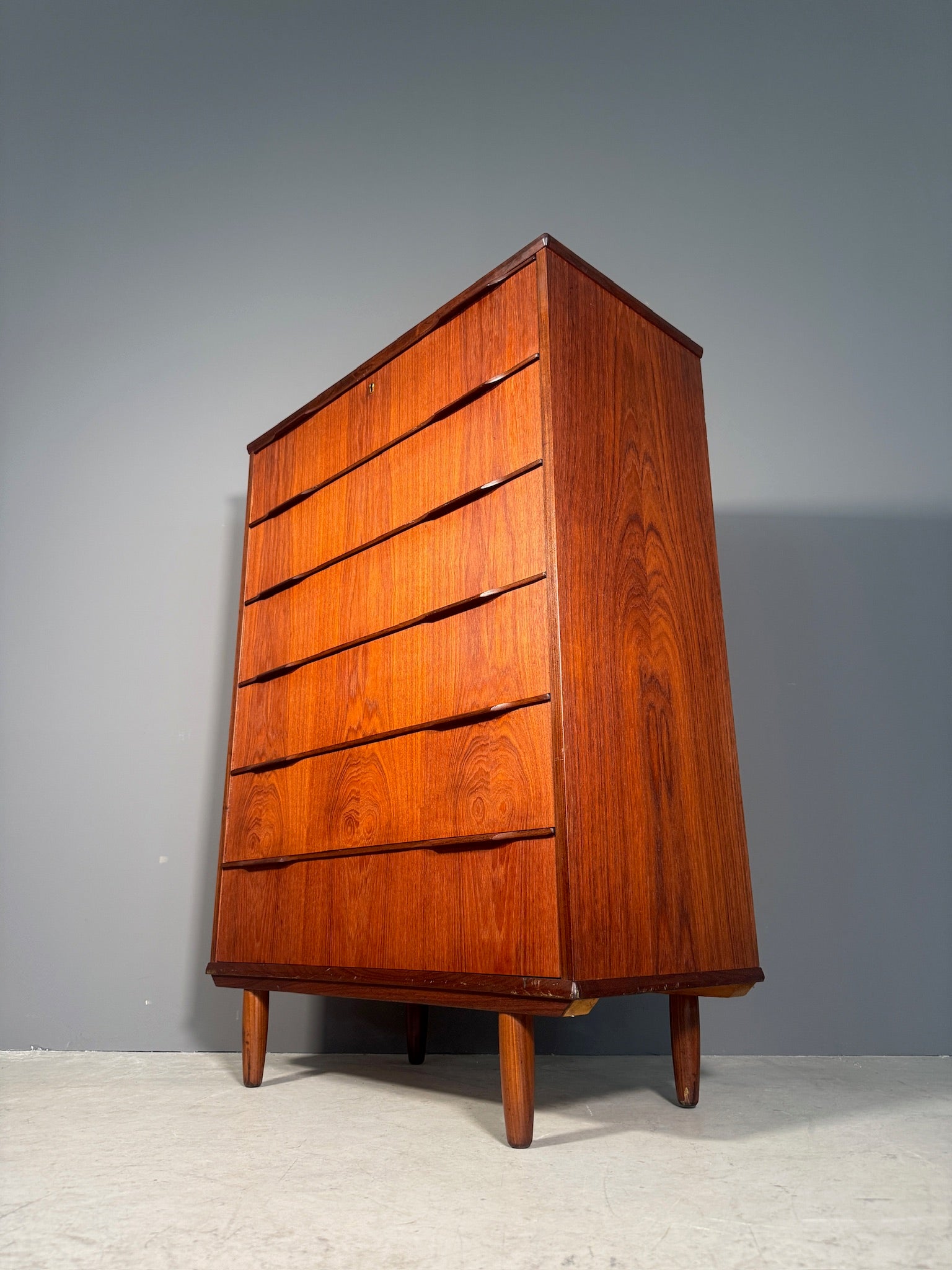 Cassettiera danese in teak