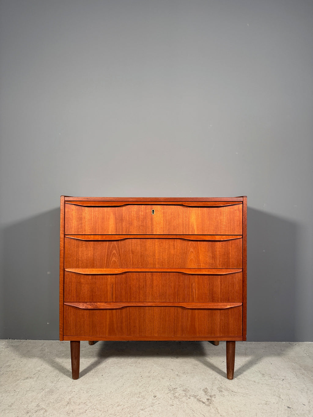 Cassettiera danese in teak