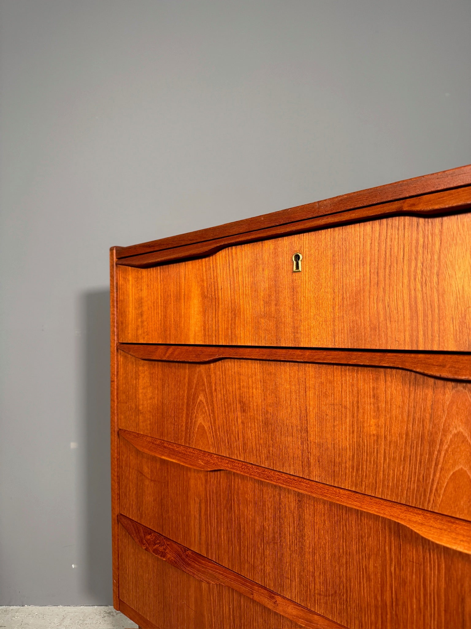 Cassettiera danese in teak