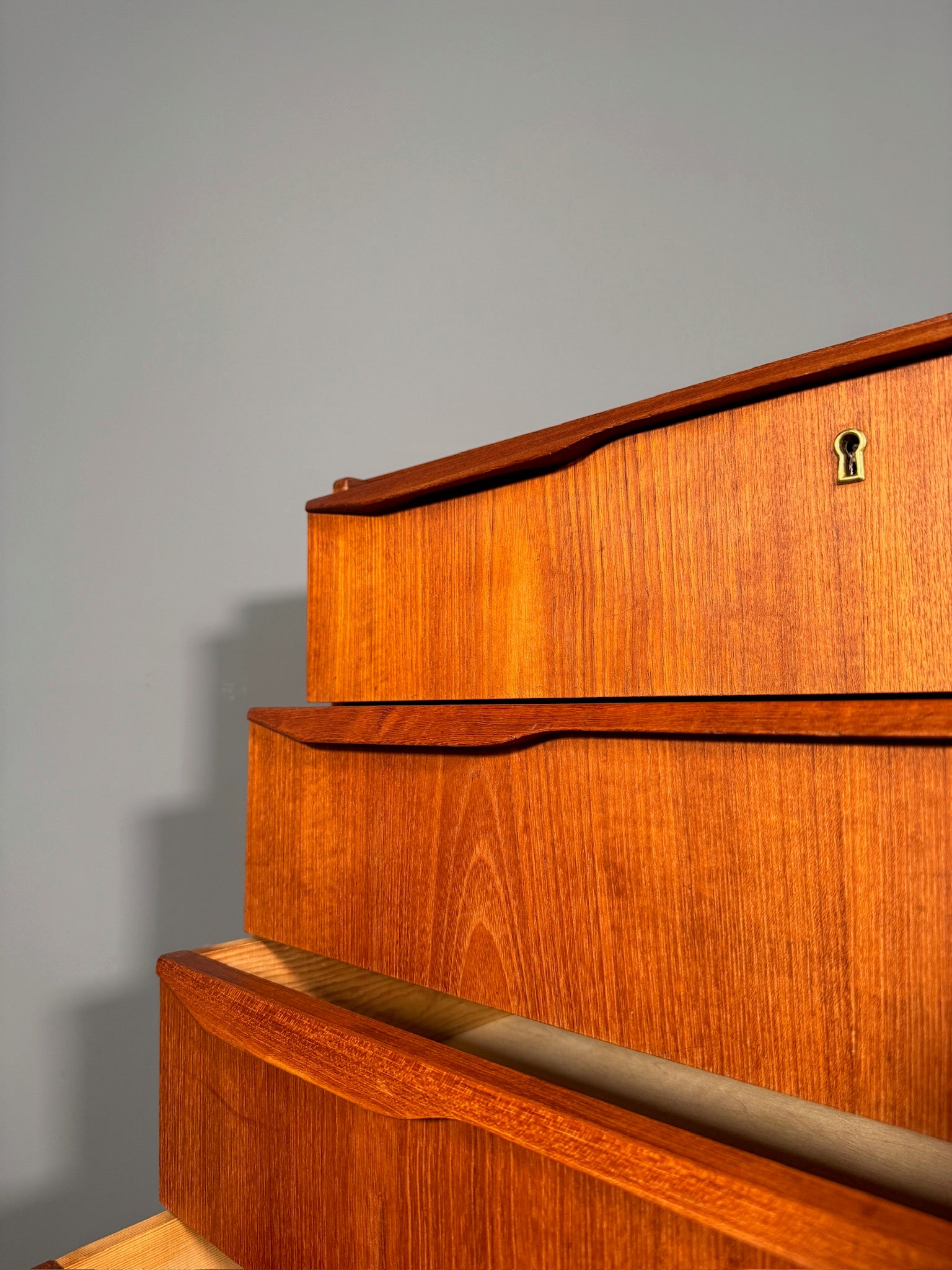 Cassettiera danese in teak