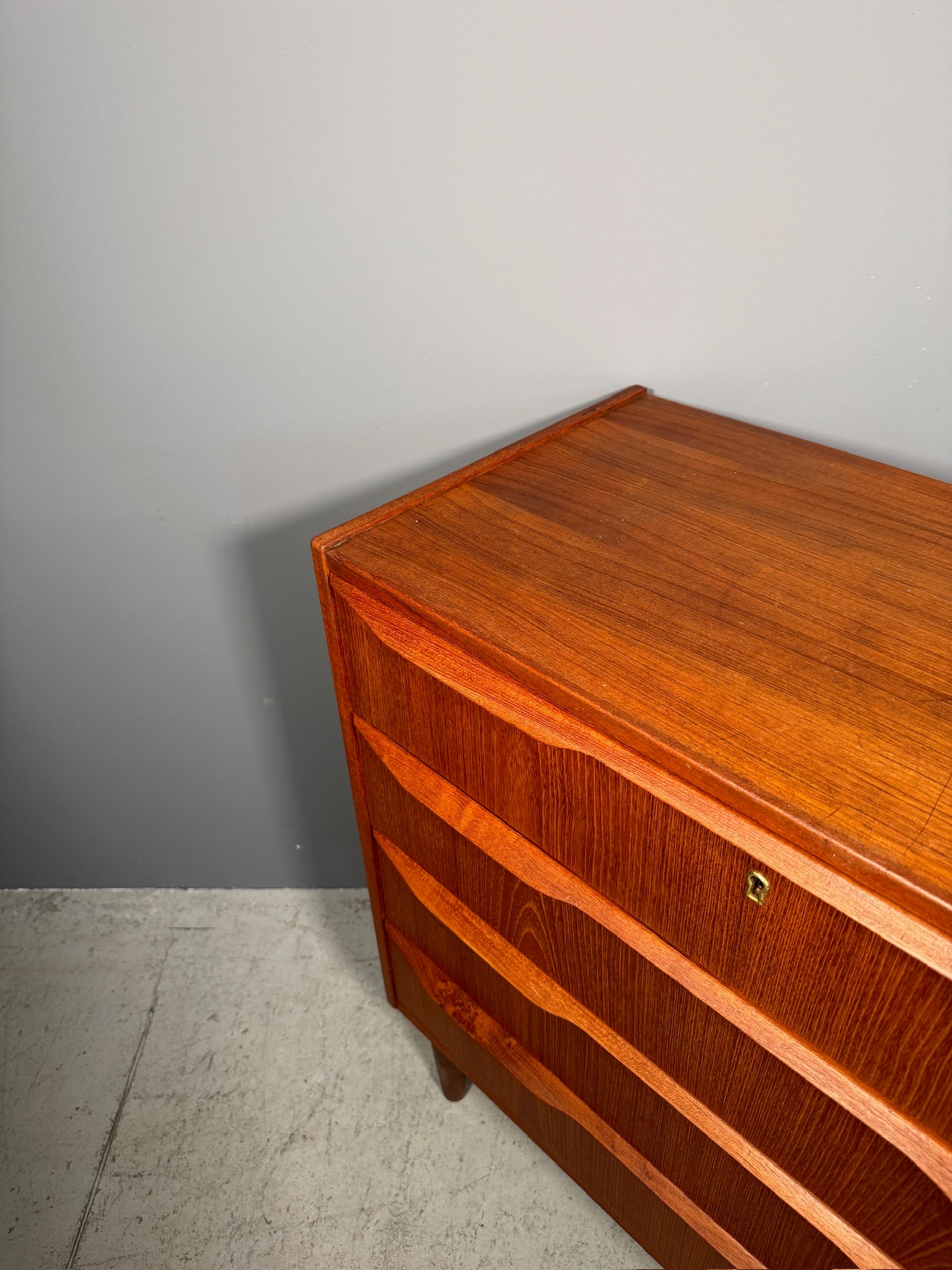 Cassettiera danese in teak