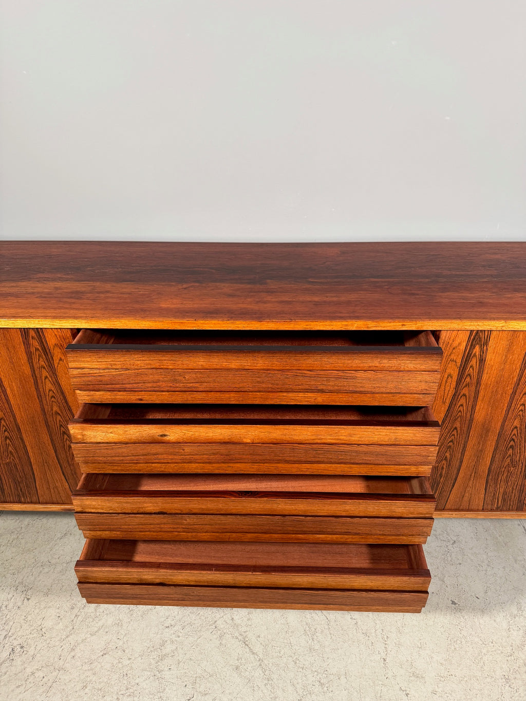 Sideboard danese in palissandro