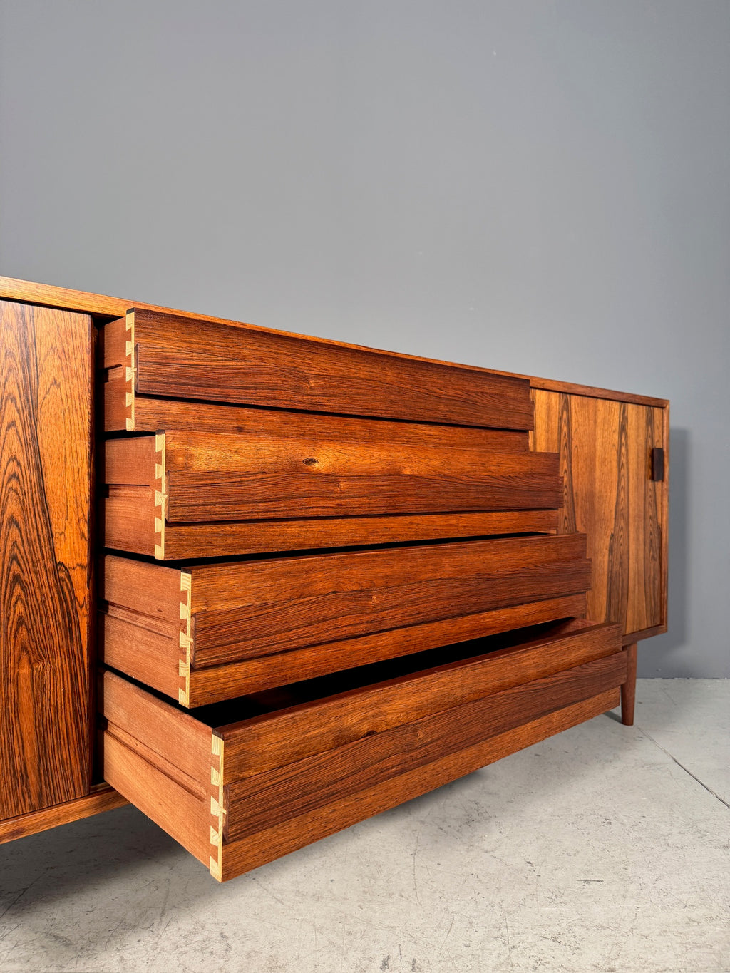 Sideboard danese in palissandro