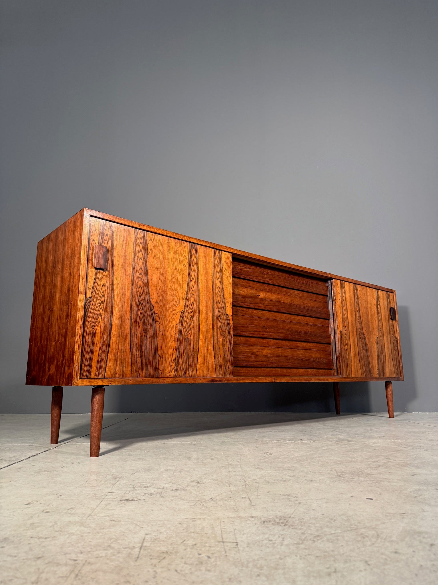 Sideboard danese in palissandro