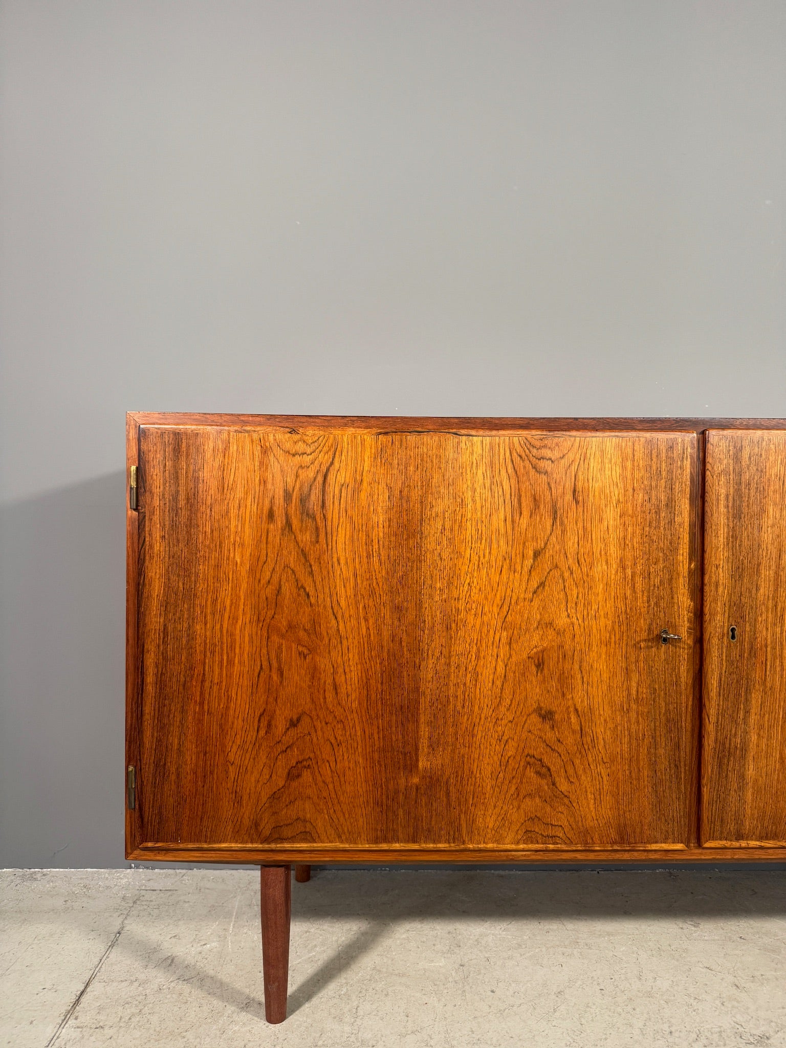 Sideboard in palissandro di Poul Hundevad