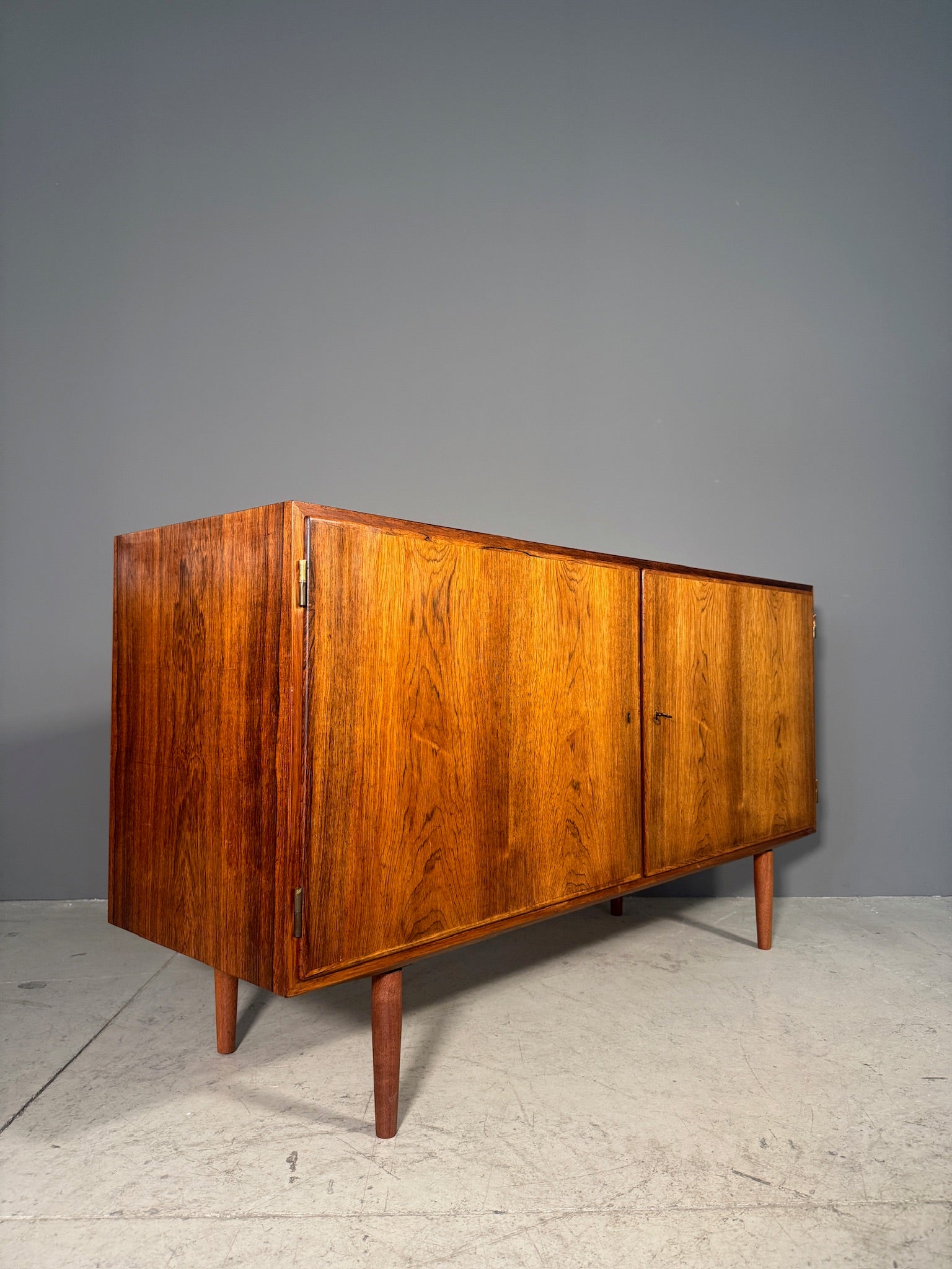 Sideboard in palissandro di Poul Hundevad