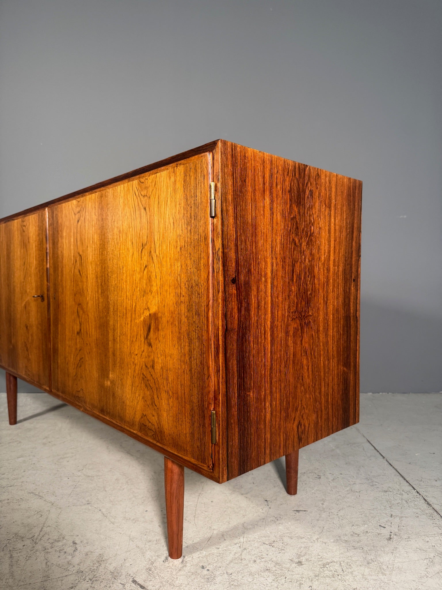 Sideboard in palissandro di Poul Hundevad