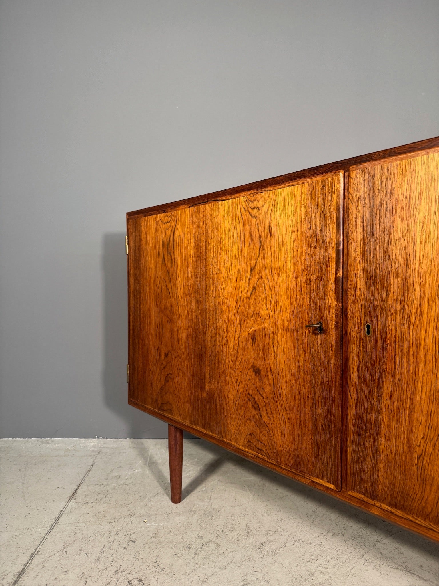 Sideboard in palissandro di Poul Hundevad