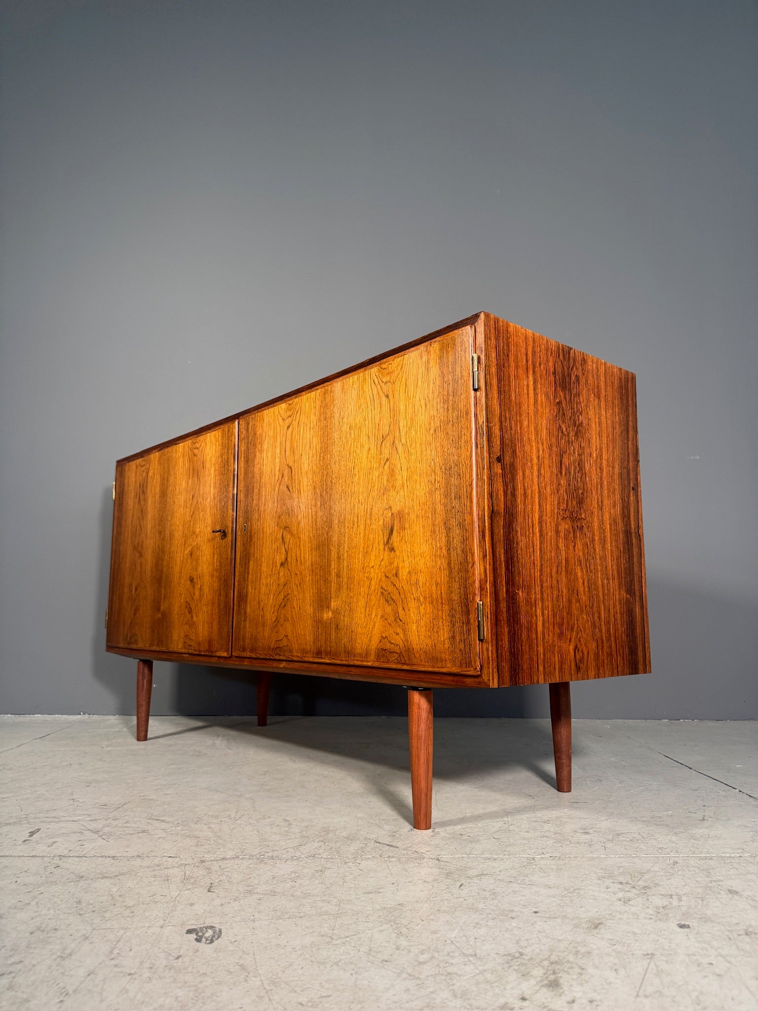 Sideboard in palissandro di Poul Hundevad