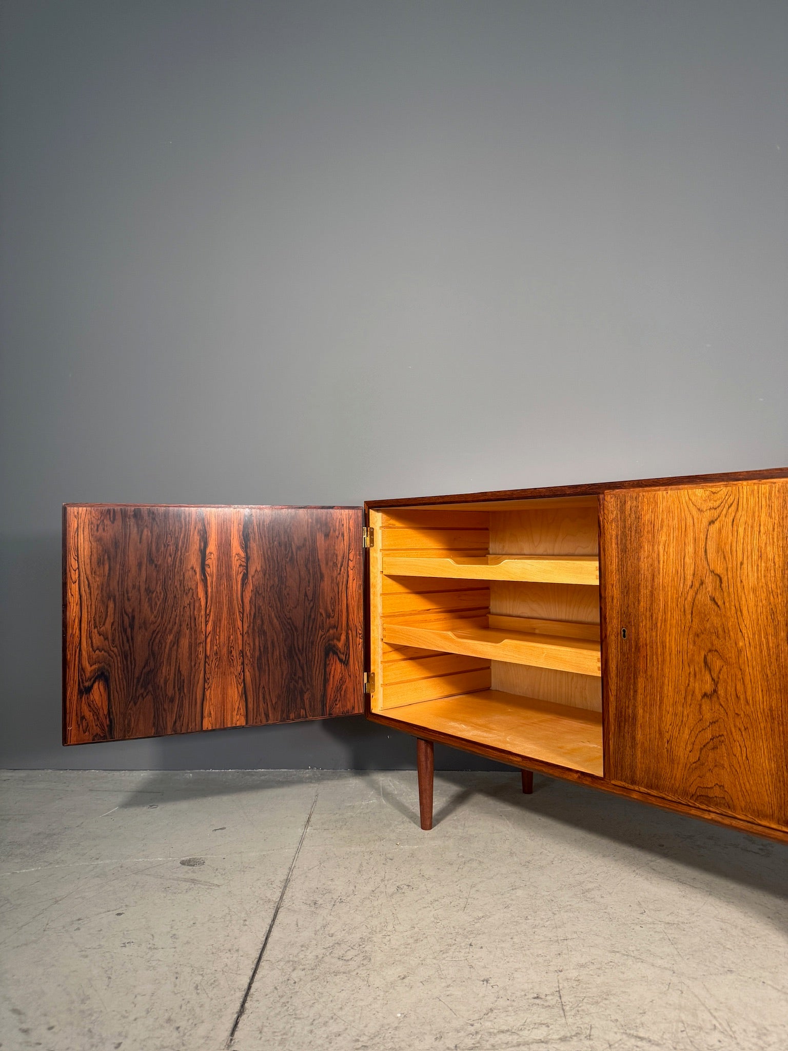 Sideboard in palissandro di Poul Hundevad