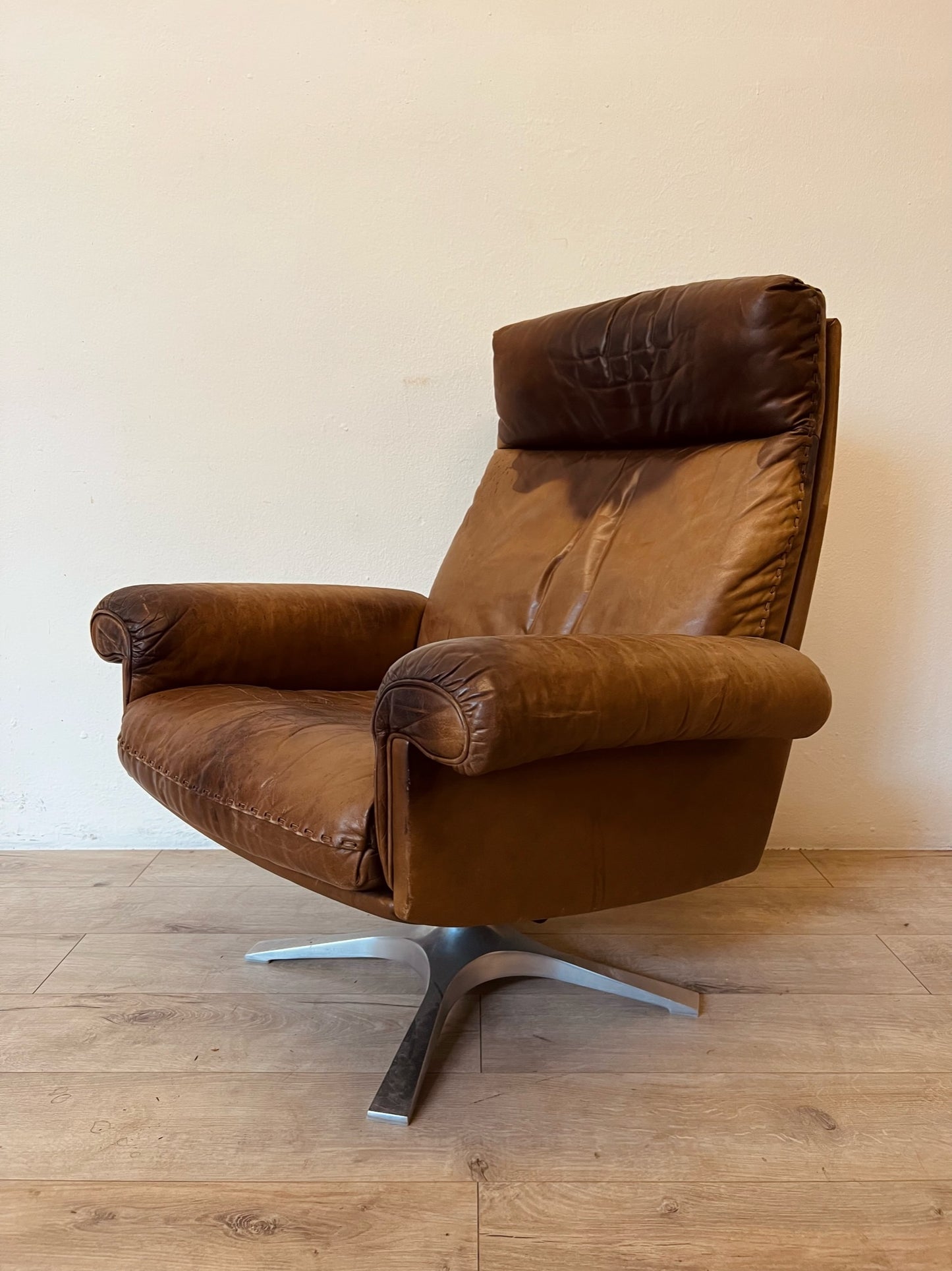 Poltrone e poggiapiedi De Sede DS31