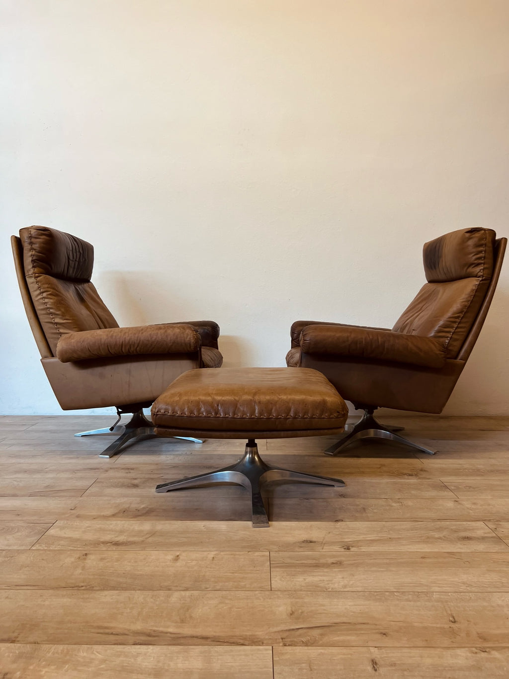 Poltrone e poggiapiedi De Sede DS31